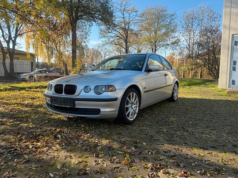 Silber Gebraucht 2001 BMW 316 Compact Kleinwagen | 2.999 € (Fairer Preis) - Bild 1/4