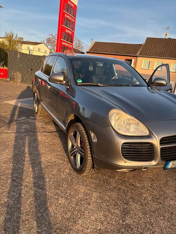 Gebraucht Porsche Cayenne Turbo 450 PS (330 kW) 2004 Grau SUV