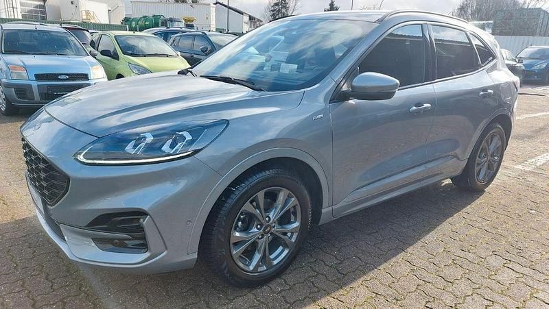 Gebraucht Ford Kuga ST-Line 120 PS (88 kW) 2022 Silber SUV