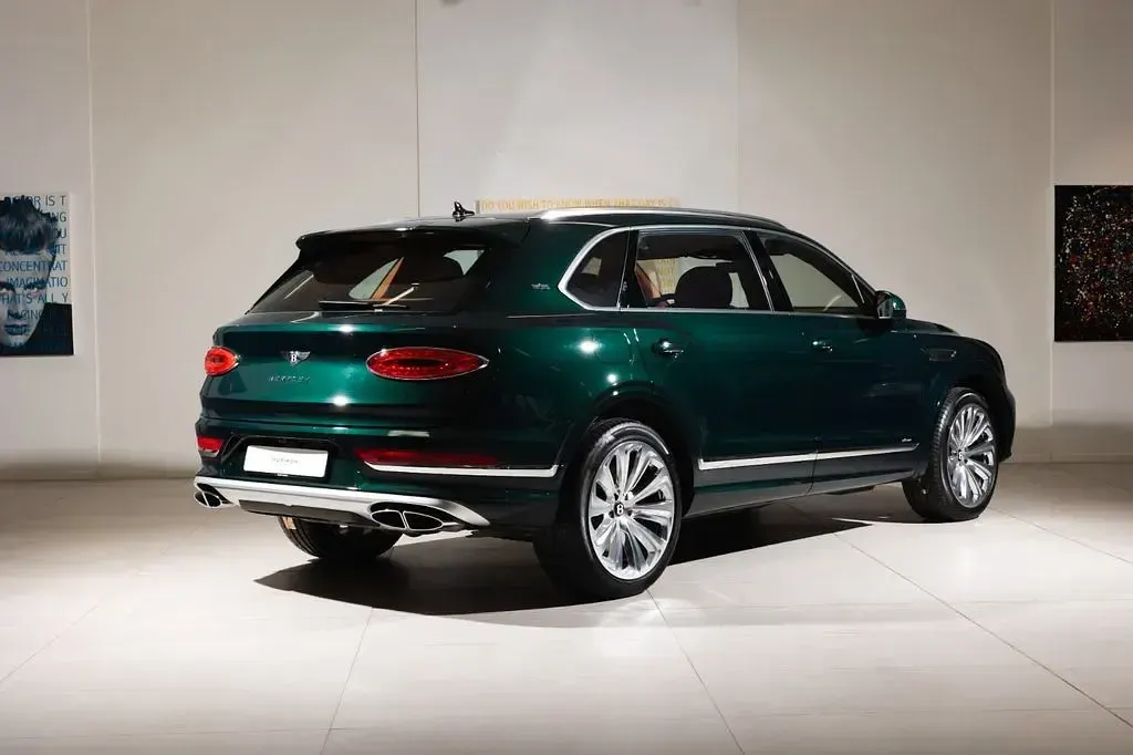 Gebraucht Bentley Bentayga 551 PS (405 kW) 2023 Grün SUV