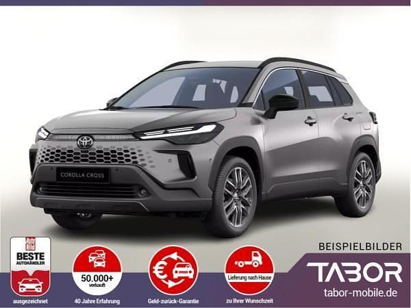 Silber (metal stream silver metallic) Neu 2025 Toyota Corolla Cross Lounge SUV | 39.987 € - Bild 1/4