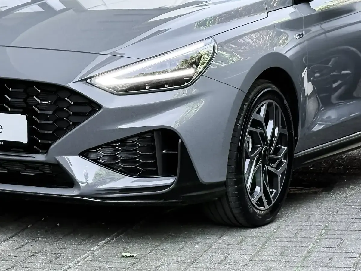 Neu Hyundai i30 N Line 150 PS (110 kW) 2026 Ecotronic grey / mic Limousine