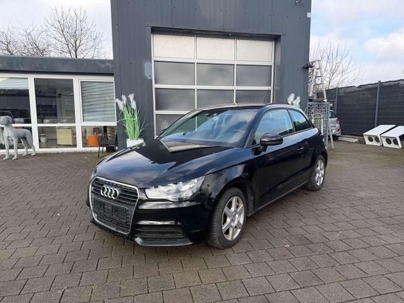 Gebraucht Audi A1 Attraction 86 PS (63 kW) 2011 Brillantschwarz Kleinwagen