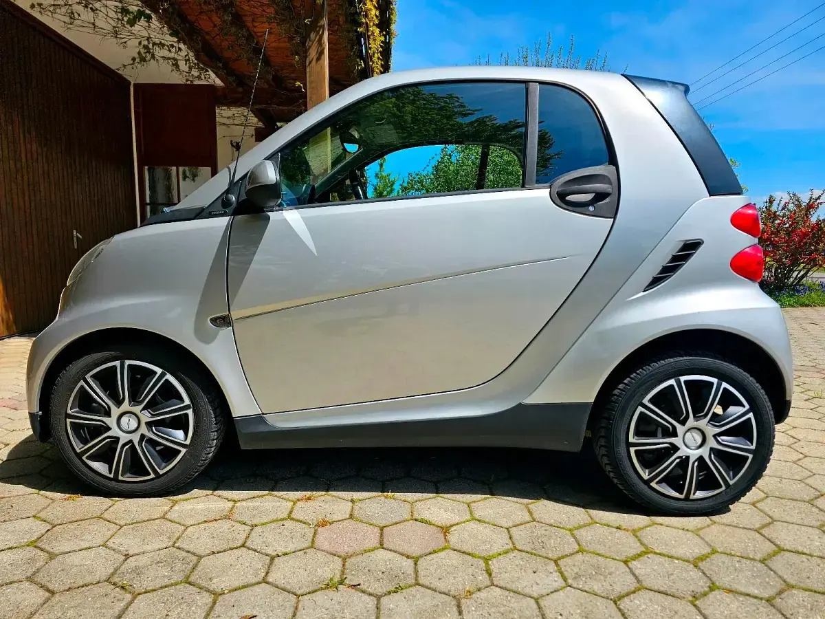 Gebraucht Smart ForTwo Coupé Passion 45 PS (33 kW) 2009 Silber Coupé