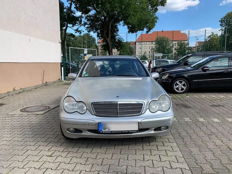 Silber Gebraucht 2003 Mercedes C180 Limousine | 1.700 € (Guter Preis) - Bild 1/4