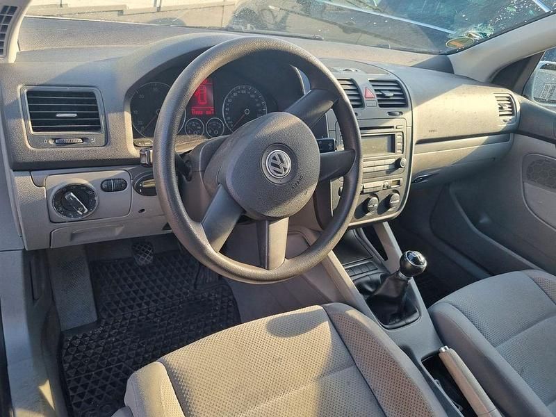 Gebraucht VW Golf IV Comfortline 105 PS (77 kW) 2004 Grau Limousine
