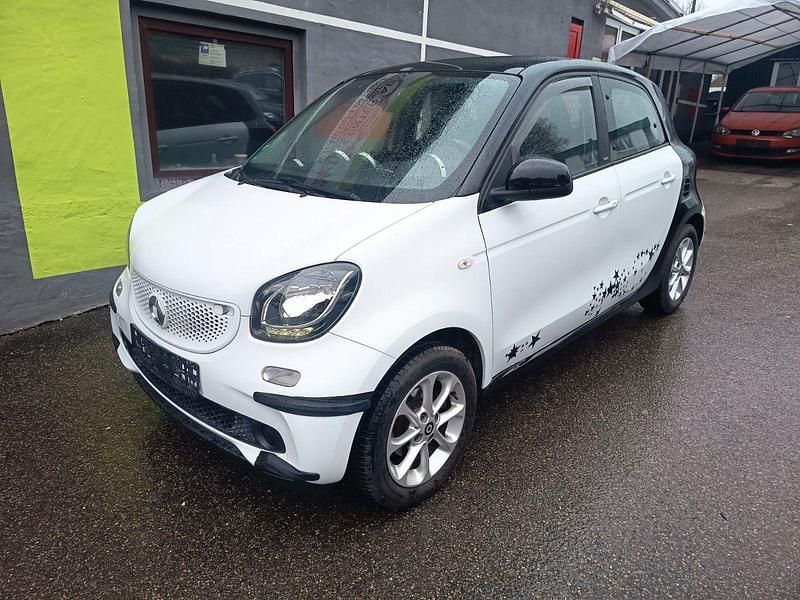 Second-hand Smart ForFour Basis 71 CP (52 kW) 2015 Negru Hatchback