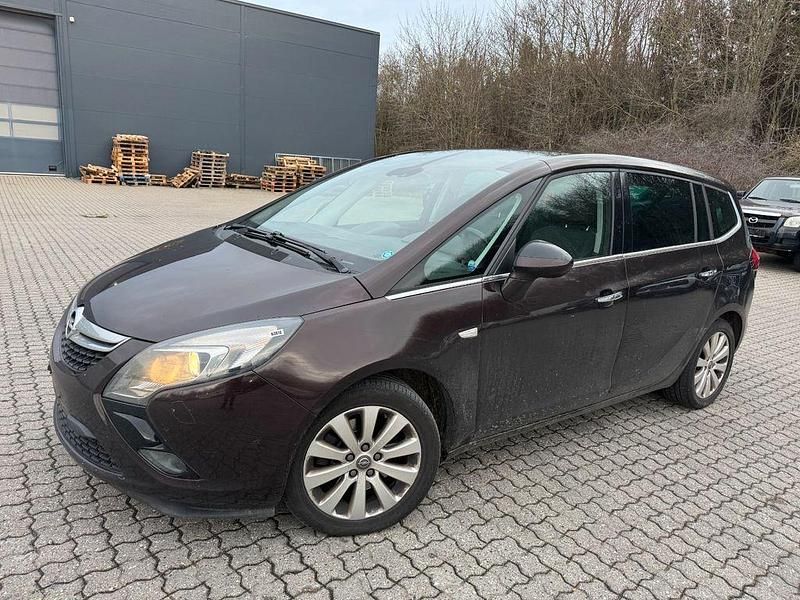 Braun Gebraucht 2012 Opel Zafira Tourer Innovation Van / Kleinbus | 2.900 € (Fairer Preis) - Bild 1/3
