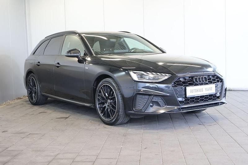 Gebraucht Audi A4 S-Line 163 PS (119 kW) 2023 Schwarz Limousine