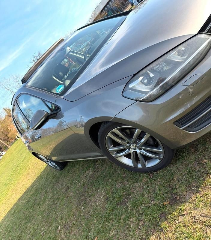 Gebraucht VW Golf VII Highline 150 PS (110 kW) 2014 Grau Kleinwagen