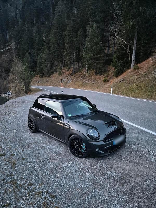 Gebraucht Mini John Cooper Works 220 PS (161 kW) 2011 Grau Kleinwagen
