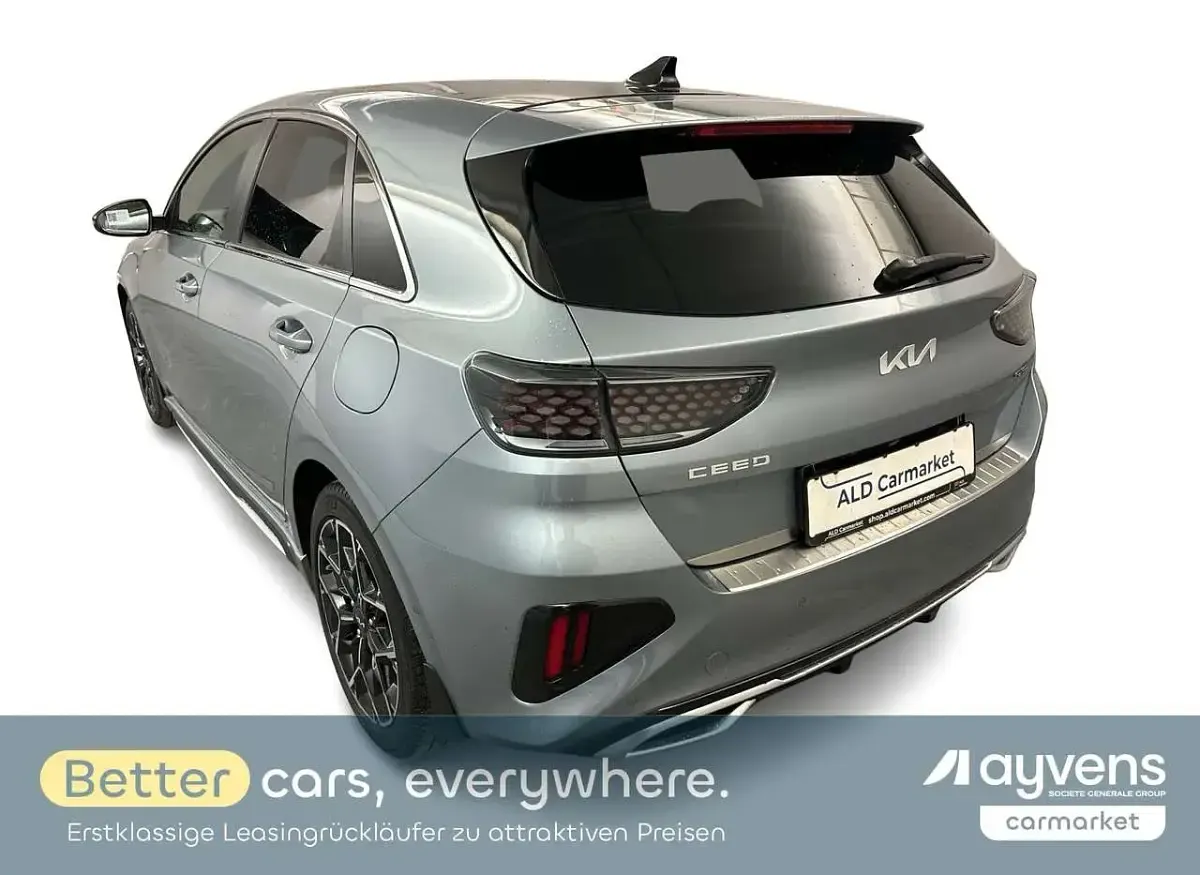 Gebraucht Kia Ceed 160 PS (117 kW) 2022 Silber Kleinwagen