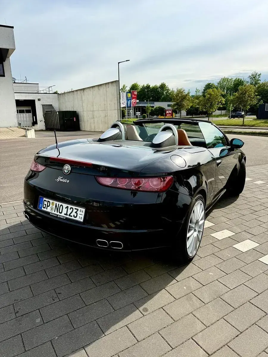 Occasion Alfa Romeo Spider 209 ch (153 kW) 2010 Noir Cabriolet