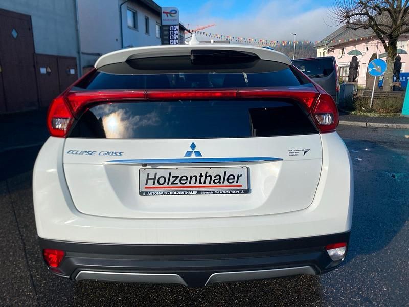 Gebraucht Mitsubishi Eclipse Cross Diamant Edition 163 PS (119 kW) 2020 Weiß SUV