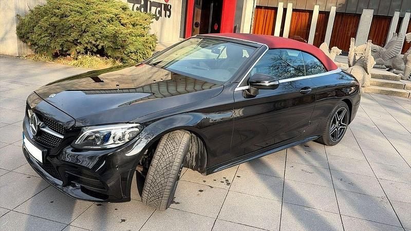 Gebraucht Mercedes C300 258 PS (189 kW) 2020 Schwarz Cabrio