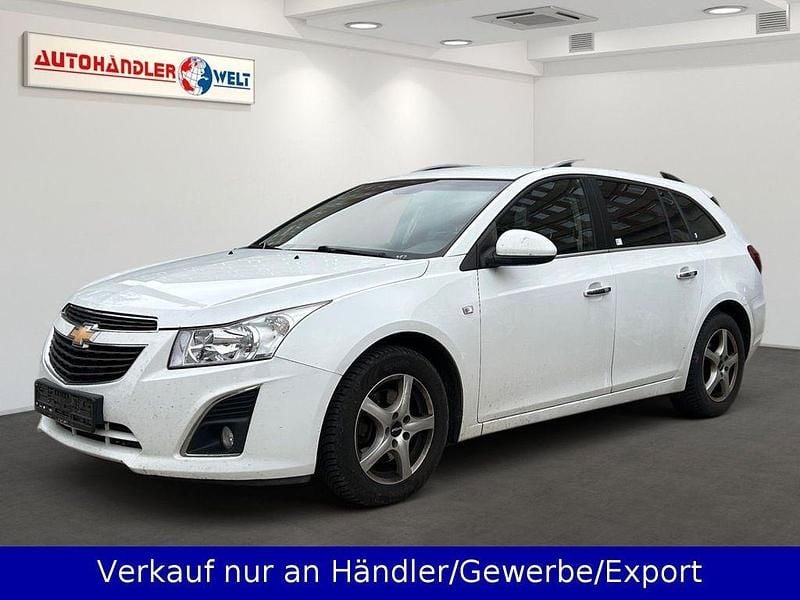 Weiß Gebraucht 2013 Chevrolet Cruze Kombi | 2.999 € (Guter Preis) - Bild 1/3