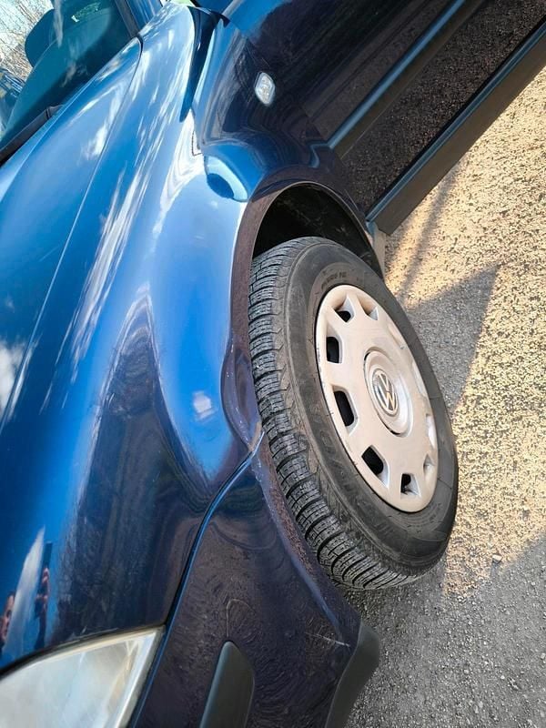 Gebraucht VW Passat 102 PS (75 kW) 2003 Blau Kombi