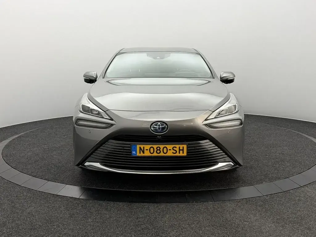 Gebraucht Toyota Mirai 182 PS (133 kW) 2021 Grau Limousine