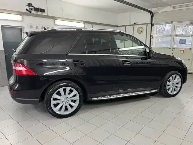 Gebraucht Mercedes ML350 258 PS (189 kW) 2014 Schwarz SUV