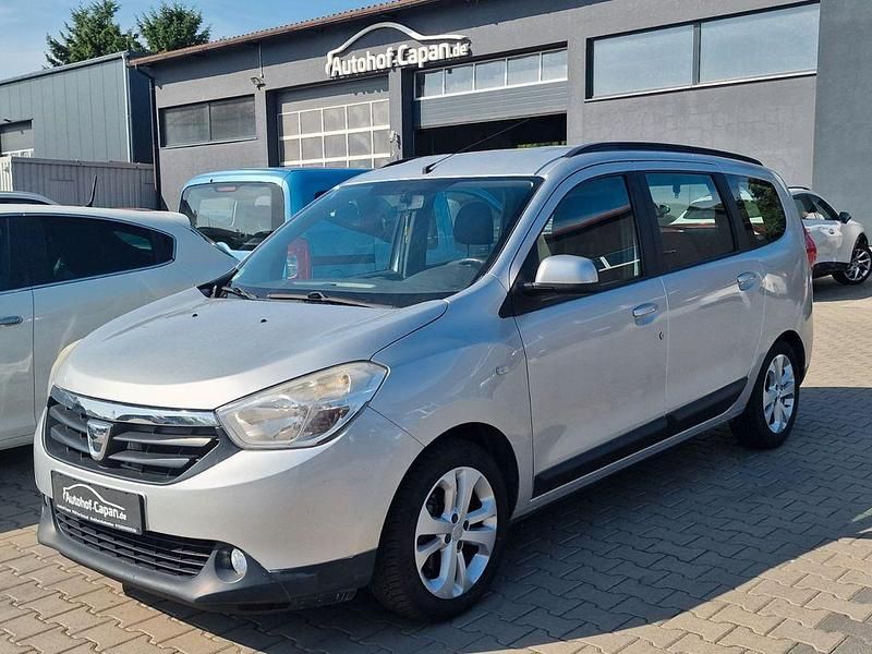 Grau Gebraucht 2012 Dacia Lodgy Prestige Van / Kleinbus | 5.499 € (Etwas zu teuer) - Bild 1/4