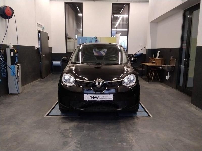 Gebraucht Renault Twingo SE 65 PS (47 kW) 2022 Blackpearlschwarz Kleinwagen