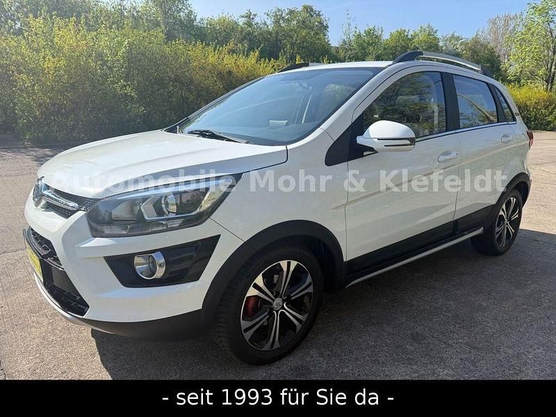 Używany Baic X25 111 KM (81 kW) 2018 Biały SUV