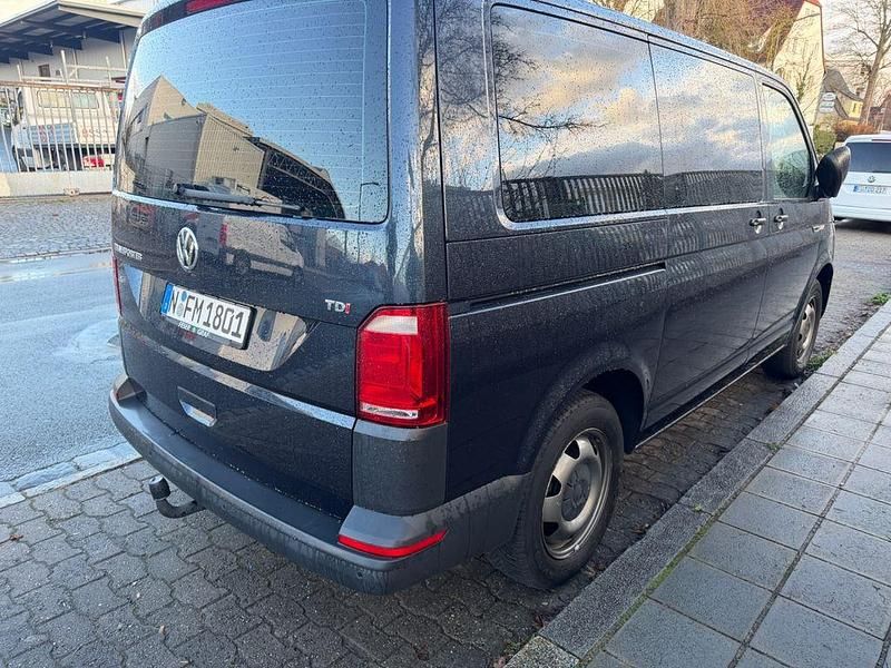 Gebraucht VW Transporter 150 PS (110 kW) 2017 Blau Van
