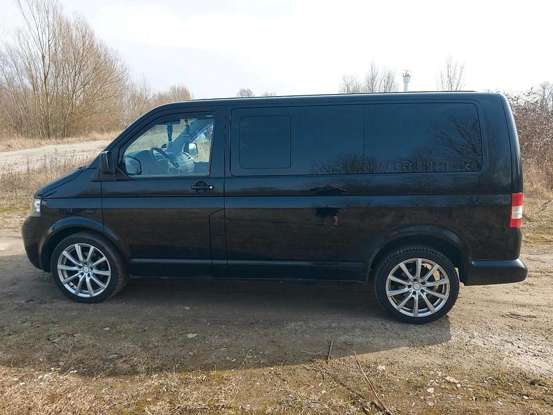 Gebraucht VW T5 130 PS (95 kW) 2006 Schwarz Van