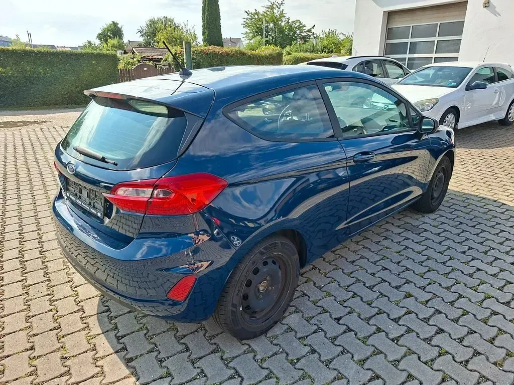 Gebraucht Ford Fiesta Trend 71 PS (52 kW) 2017 Blau Kleinwagen