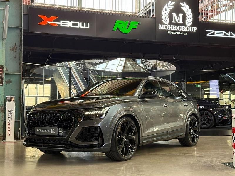 Grau Gebraucht 2024 Audi RS Q8 Sport SUV | 124.900 € (Fairer Preis) - Bild 1/4
