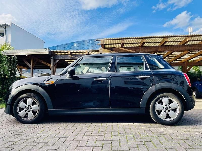 Gebraucht Mini Cooper 136 PS (100 kW) 2015 Schwarz Kleinwagen