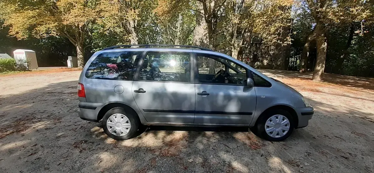 Gebraucht Ford Galaxy 116 PS (85 kW) 2005 Silber Van / Kleinbus