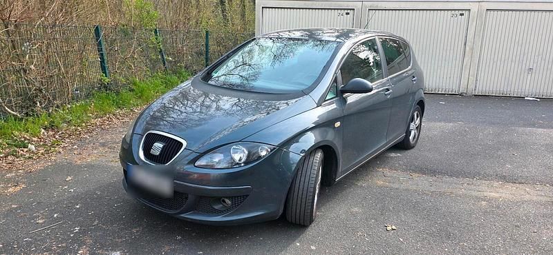 Gebraucht Seat Altea 102 PS (75 kW) 2006 Grau Van / Kleinbus