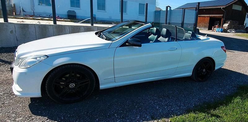Gebraucht Mercedes E350 231 PS (169 kW) 2010 Weiß Cabrio