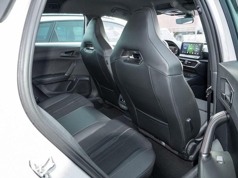 Gebraucht Cupra Leon Basis 150 PS (110 kW) 2023 Weiß Limousine