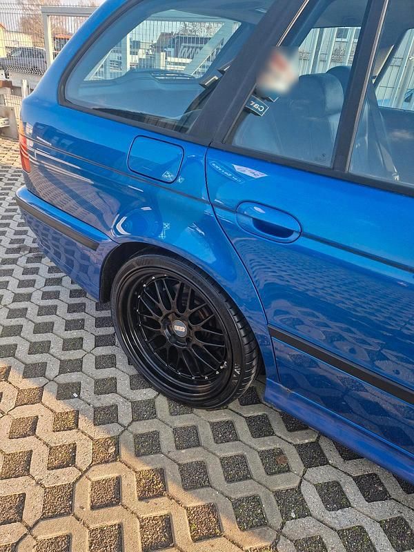 Second-hand BMW 528 Basis 2000 Albastru Break