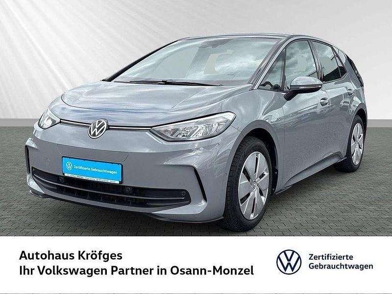 Grau Gebraucht 2024 VW ID.3 Pro Kleinwagen | 33.990 € (Fairer Preis) - Bild 1/4