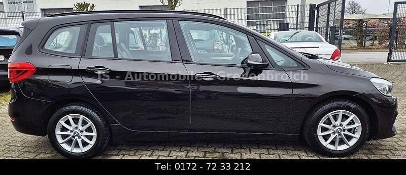 Gebraucht BMW 216 116 PS (85 kW) 2021 Sparkling brown metallic Van / Kleinbus