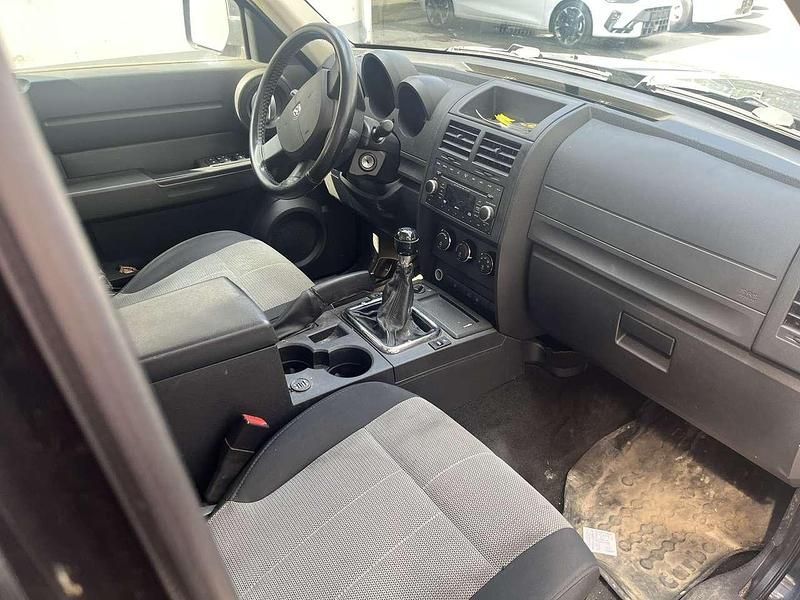 Second-hand Dodge Nitro SE 177 CP (130 kW) 2010 Negru SUV