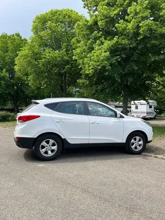 Gebraucht Hyundai ix35 Style 163 PS (119 kW) 2013 Weiß SUV