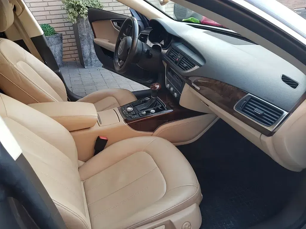 Gebraucht Audi A7 Sportback Ambiente 204 PS (150 kW) 2012 Grau Kleinwagen