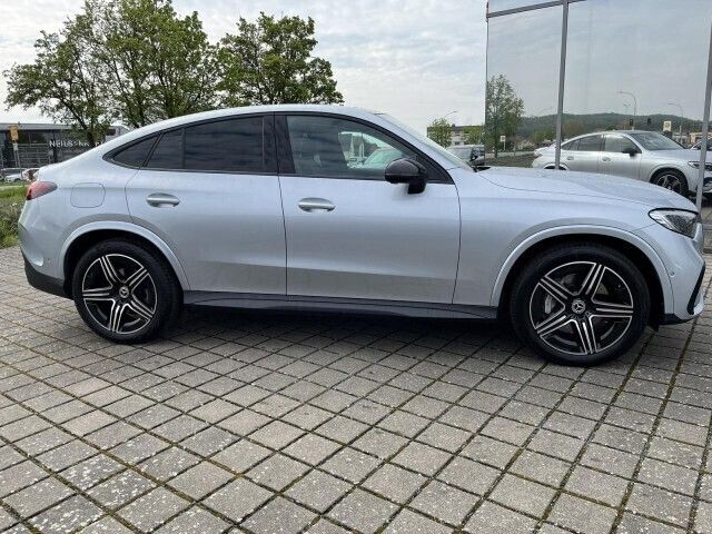 Gebraucht Mercedes GLC220 Night 197 PS (144 kW) 2024 Silber Coupé