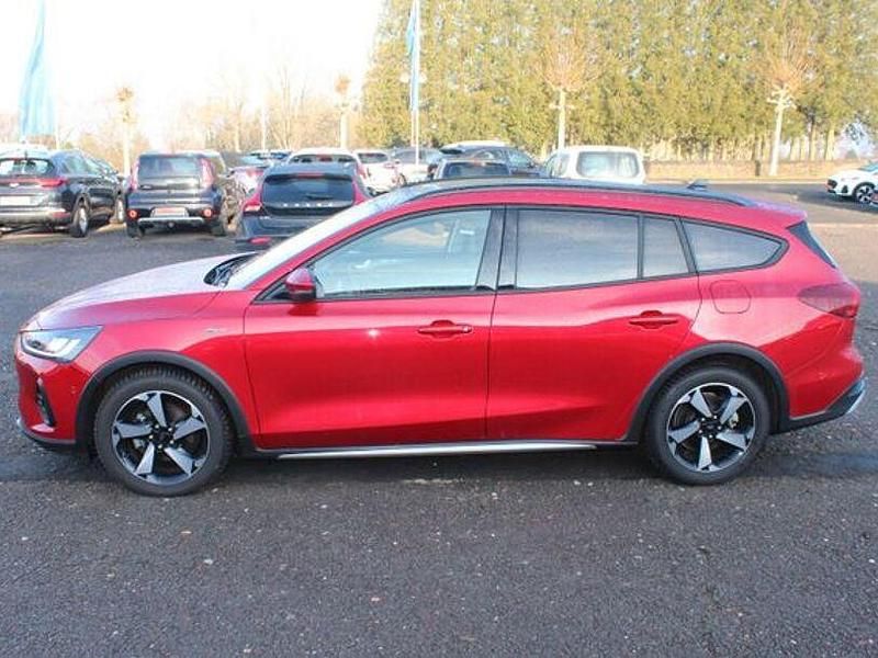 Gebraucht Ford Focus Active X 116 PS (85 kW) 2024 Rot Limousine