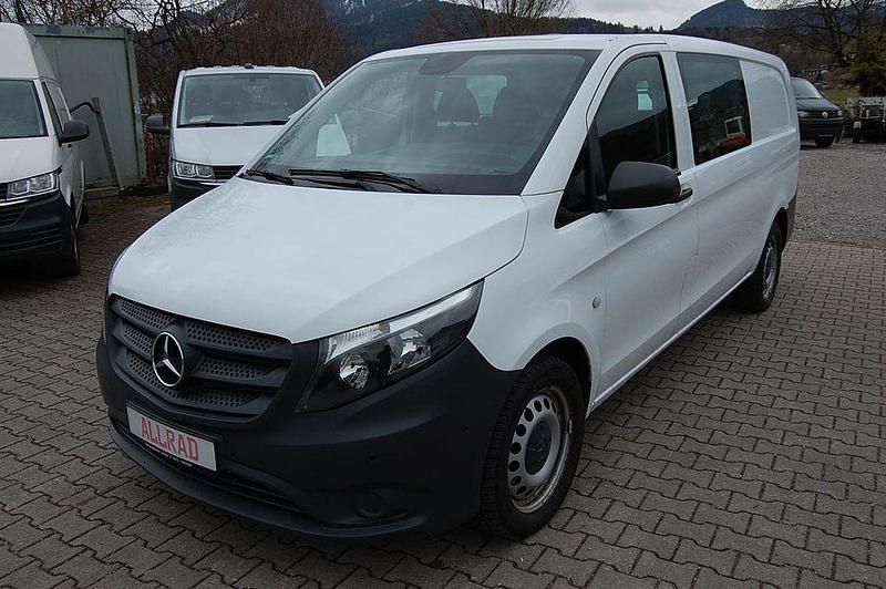 Gebraucht Mercedes Vito 163 PS (119 kW) 2021 Weiß Van