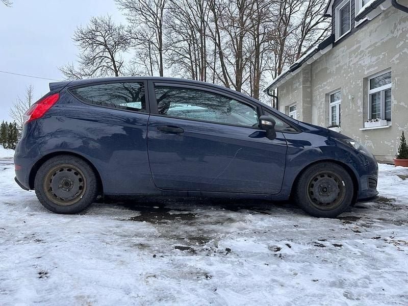 Gebraucht Ford Fiesta 60 PS (44 kW) 2016 Blau Kleinwagen