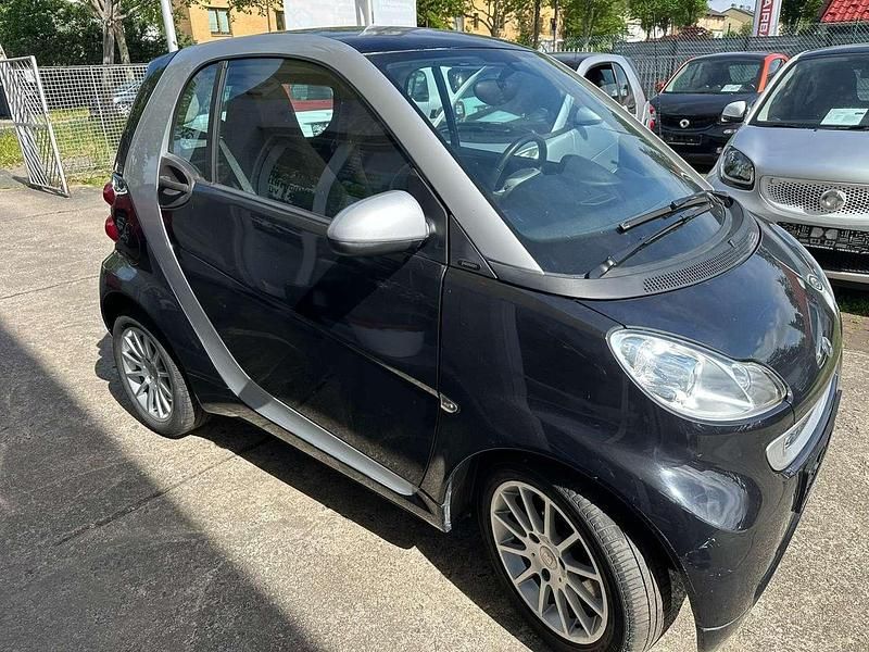 Gebraucht Smart ForTwo Coupé Passion 71 PS (52 kW) 2011 Schwarz Coupé