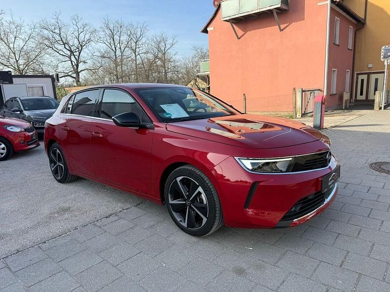Gebraucht Opel Astra Elegance 181 PS (133 kW) 2023 Rot Limousine