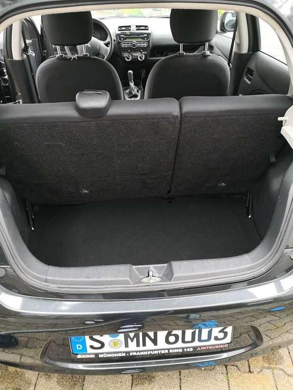 Grau Gebraucht 2014 Mitsubishi Space Star Classic Collection Kleinwagen | 3.300 € (Superpreis) - Bild 1/4