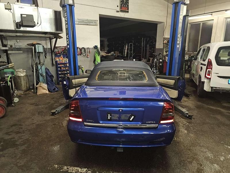 Gebraucht Opel Astra Cabriolet 125 PS (91 kW) 2002 Cabrio