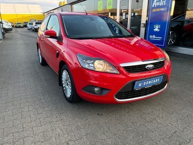 Gebraucht Ford Focus Titanium 145 PS (106 kW) 2008 Rot Limousine